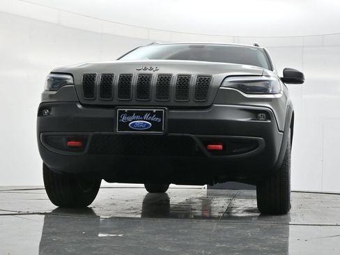 Used 2019 Jeep Cherokee Trailhawk w/ Cold Weather Group AWD/4WD image 43