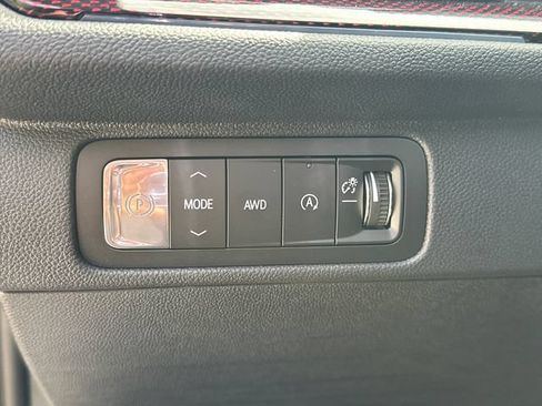 New 2026 Chevrolet Traverse Z71 w/ Driver Confidence Package AWD/4WD image 26