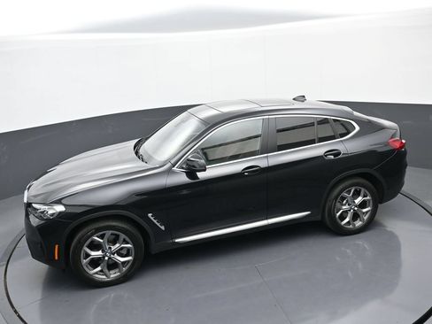 Used 2025 BMW X4 xDrive30i AWD/4WD image 32