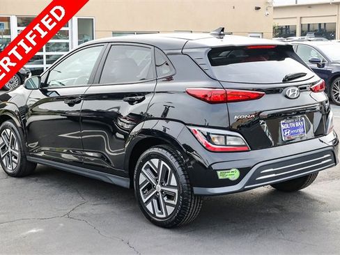 Certified 2023 Hyundai Kona SE w/ Cargo Package image 4