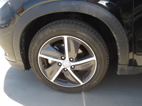 Used 2021 Honda HR-V EX image 5
