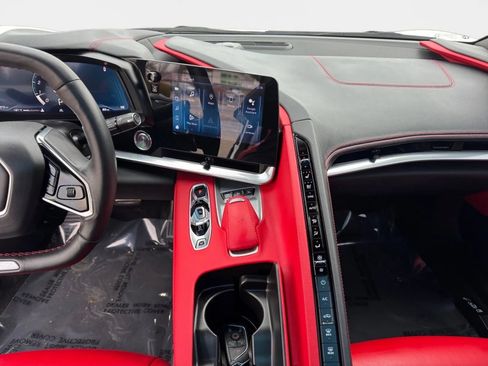 Used 2024 Chevrolet Corvette Z06 RWD image 15