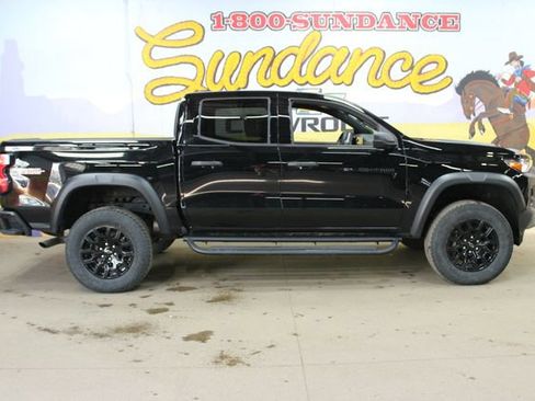 Used 2024 Chevrolet Colorado Trail Boss w/ Advanced Trailering Package AWD/4WD image 1