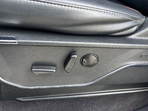 Used 2023 Ford F150 Lariat image 20