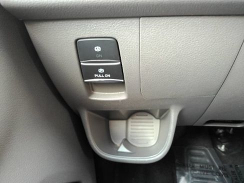 Used 2025 Ford Transit 350 XLT RWD image 31