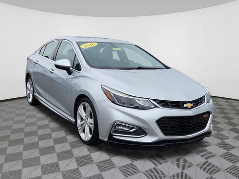 Used 2016 Chevrolet Cruze Premier FWD image 1