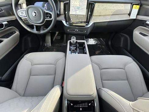 New 2026 Volvo XC90 B6 Plus w/ Protection Package Premier image 15