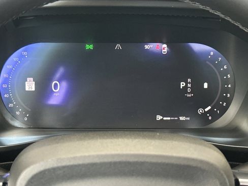 Used 2025 Volvo XC40 B5 Plus AWD/4WD image 31