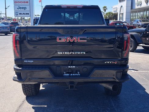 Used 2024 GMC Sierra 2500 AT4 w/ AT4 Premium Plus Package image 6