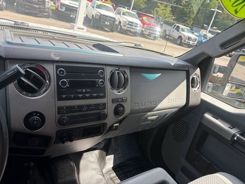 Used 2016 Ford F250 XLT w/ XLT Interior Package AWD/4WD image 34