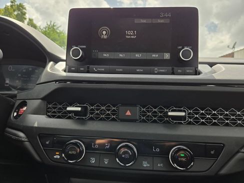 Used 2025 Honda Accord SE image 23