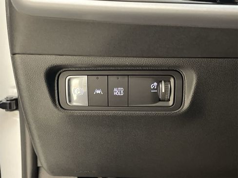 Used 2024 Honda Prologue EX image 33