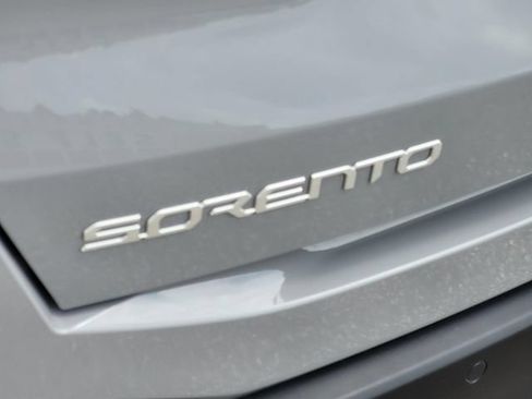 New 2026 Kia Sorento S FWD image 6