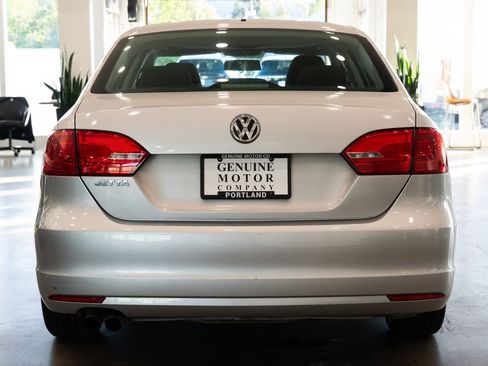 Used 2012 Volkswagen Jetta S FWD image 5