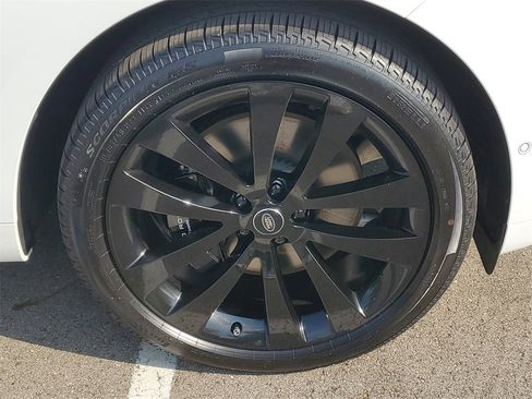 New 2025 Land Rover Range Rover Sport Dynamic SE image 5