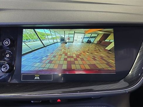 Used 2022 Buick Envision Essence w/ Safety Package image 22