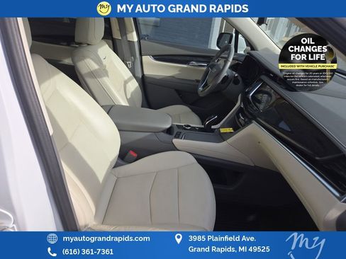 Used 2022 Cadillac XT6 Premium Luxury w/ Technology Package image 38