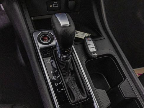 Used 2020 Nissan Sentra S image 25