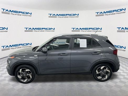 Used 2026 Hyundai Venue SEL FWD image 2