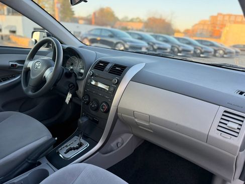 Used 2010 Toyota Corolla S FWD image 16