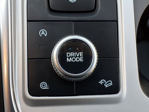 Used 2023 Ford Explorer XLT w/ Equipment Group 202A image 19