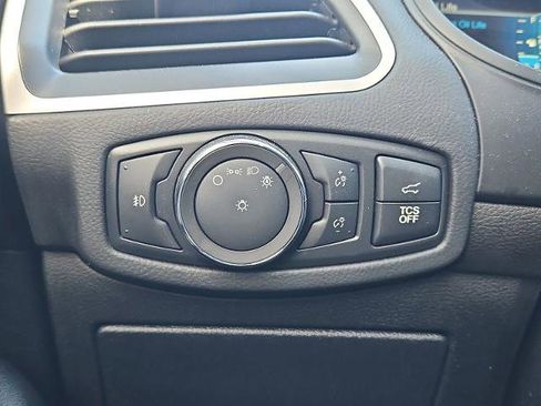 Used 2022 Ford Edge SEL w/ Convenience Package image 17