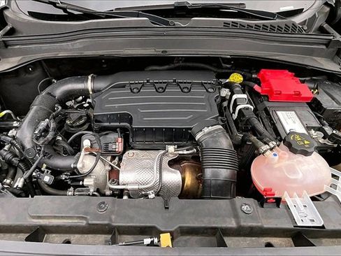 Used 2023 Jeep Renegade Latitude image 28