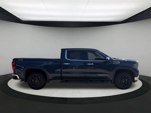 Used 2022 GMC Sierra 1500 SLT w/ SLT Convenience Package AWD/4WD image 7