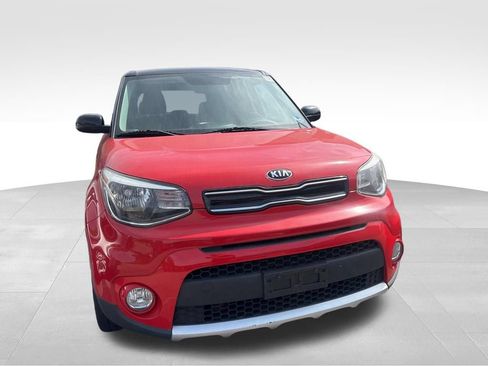 Used 2018 Kia Soul + FWD image 5