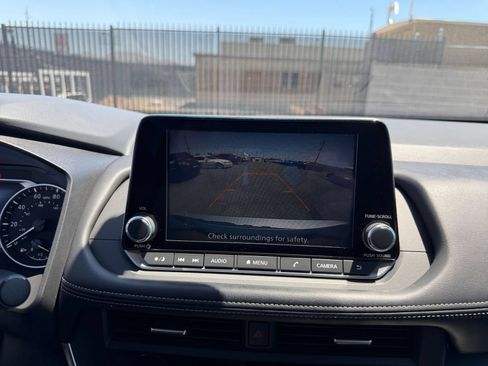 Used 2025 Nissan Rogue SV AWD/4WD image 23