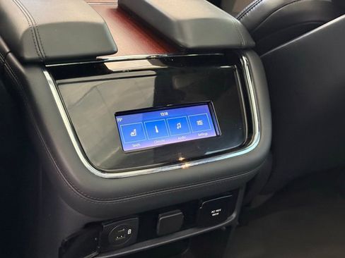 Used 2023 Lincoln Navigator Reserve AWD/4WD image 24