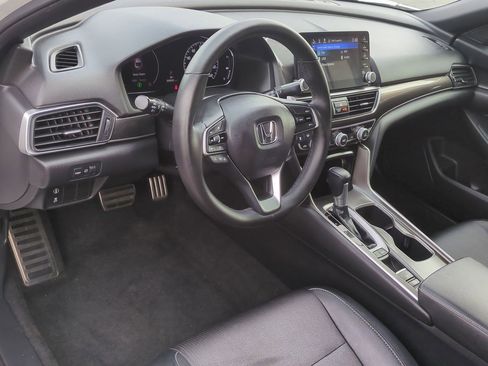 Used 2019 Honda Accord Sport image 10