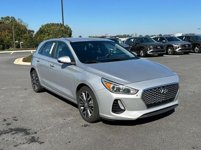 Used 2018 Hyundai Elantra GT w/ Style Package 02