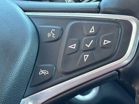 Used 2023 Chevrolet Equinox LT image 18