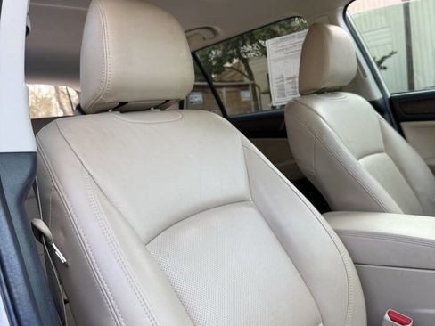 Used 2018 Subaru Outback 2.5i Limited image 8