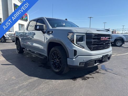 Used 2024 GMC Sierra 1500 Elevation w/ Elevation Premium Package image 3