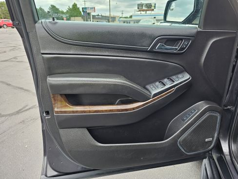 Used 2016 Chevrolet Suburban LT AWD/4WD image 8