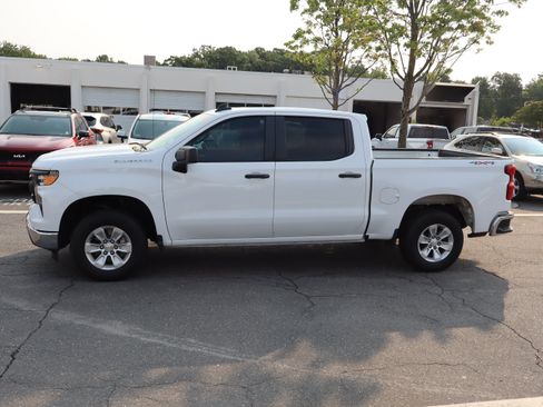 Used 2024 Chevrolet Silverado 1500 W/T w/ WT Value Package AWD/4WD image 7