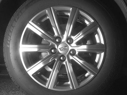 Used 2023 Cadillac XT4 Premium Luxury AWD/4WD image 9