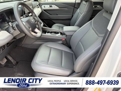New 2026 Ford Explorer Active w/ Active Comfort Package RWD image 10
