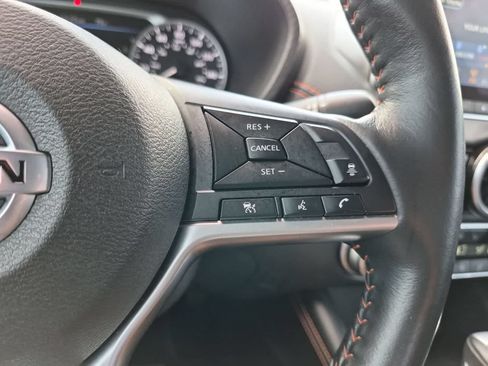 Used 2022 Nissan Sentra SR w/ SR Premium Package FWD image 23