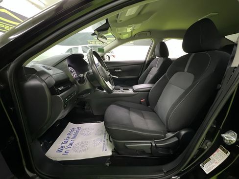 Used 2021 Nissan Sentra SV FWD image 17