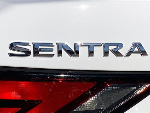 Used 2024 Nissan Sentra S image 9