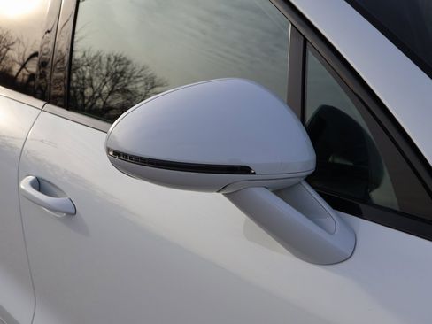 Certified 2024 Porsche Macan GTS image 15