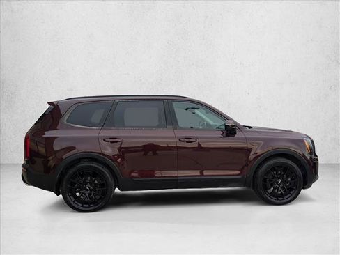 Used 2022 Kia Telluride SX w/ Nightfall Edition Package image 4