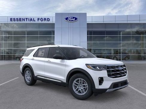 New 2025 Ford Explorer Active w/ Active Comfort Package image 7
