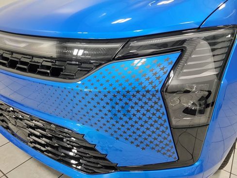 New 2027 Chrysler Pacifica Select AWD/4WD image 16