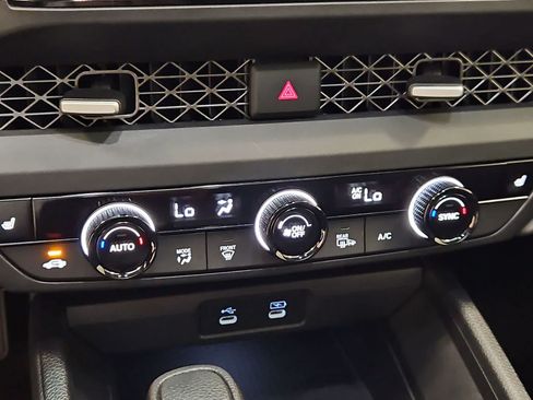 Certified 2025 Honda Accord SE image 33