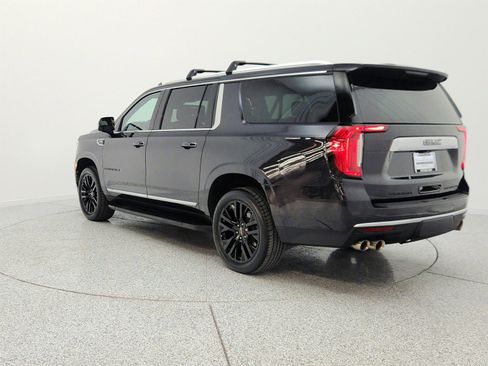 Used 2024 GMC Yukon XL Denali w/ Advanced Technology Package AWD/4WD image 7