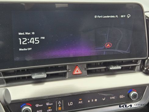 Certified 2025 Kia Sportage EX image 22